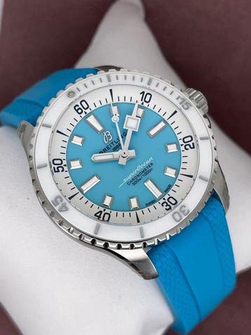 Breitling - Superocean Automatic 36 Turquoise -, Handtassen en Accessoires, Horloges | Heren, Nieuw