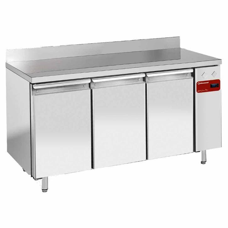 Wand koeltafel, geventileerd, 3 deuren GN 1/1, 405 liter (zo, Zakelijke goederen, Horeca | Keukenapparatuur, Koelen en Vriezen