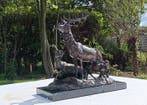naar b.j mene - sculptuur, herten roedel geheel brons - 39
