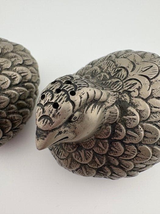 Gucci - Zout- en pepervaatjes - zilverkleurig pewterkleur -, Antiek en Kunst, Curiosa en Brocante