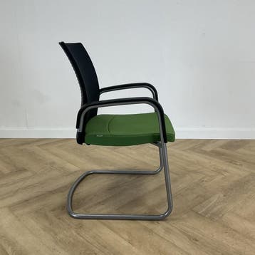 vergaderstoel Ahrend, groene/zwarte stoffering - grijze, Gebruikt, Zwart, Eén