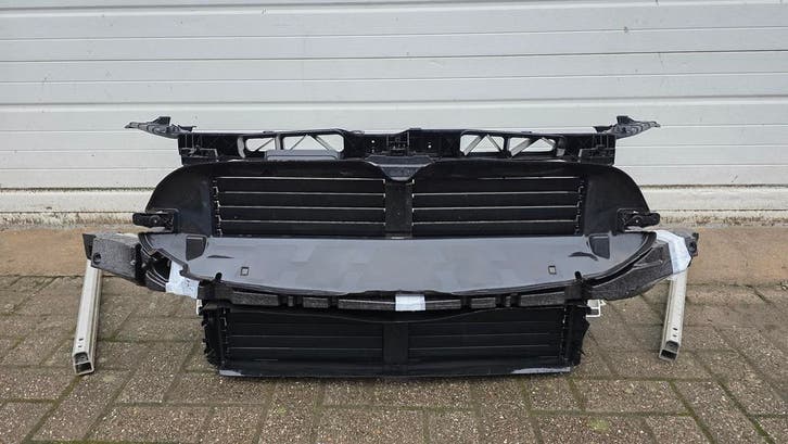 Face avant Mercedes A-Class W177 2018 -, Auto-onderdelen, Carrosserie, Ophalen