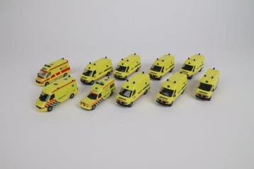 Herpa H0 - Modeltreinvoertuigen (10) - Nederlandse Mercedes, Hobby en Vrije tijd, Nieuw