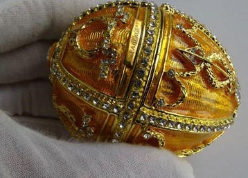 Œuf Fabergé - Métal, Émail