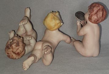 Capodimonte - Beeldje - Trio de Piano Babies (Putti) par