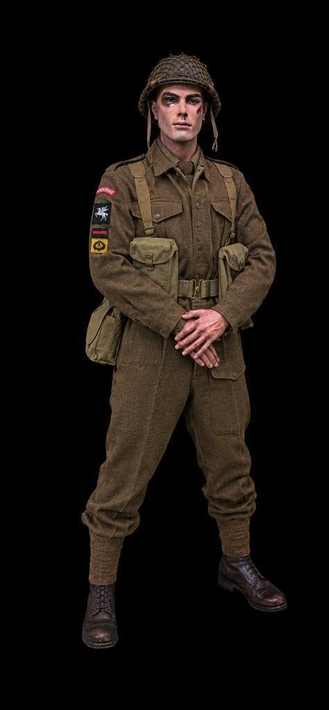 Handgeschilderde gewonde mannequin, Verzamelen, Militaria | Tweede Wereldoorlog, Verzenden