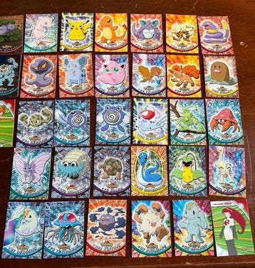 Pokémon - 37 Card - Mew, Pikachu, Charmander Lotto 37 carte,, Hobby en Vrije tijd, Nieuw