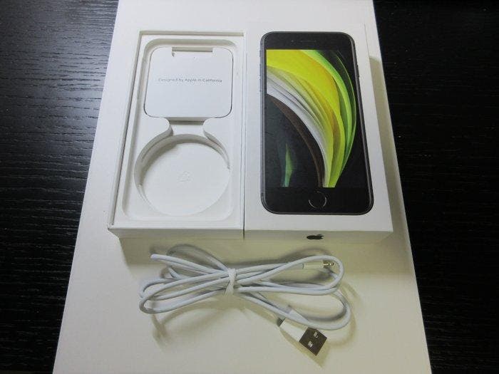 Apple iPhone SE (2nd generation) black, Games en Spelcomputers, Spelcomputers | Overige Accessoires