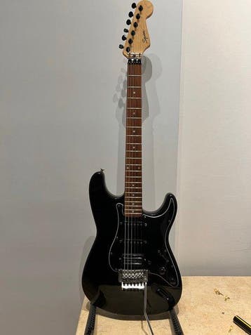 Squier - Stratocaster (Squier) - - Guitare électrique - 2002