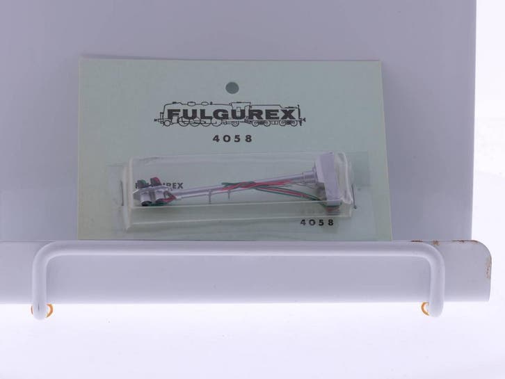 Schaal H0 Fulgurex 4058 Hoofdsein 2 kleuren #4724, Hobby & Loisirs créatifs, Trains miniatures | HO, Rails, Enlèvement ou Envoi