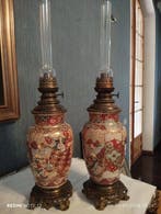 Lampe à huile (2) - Laiton doré, Céramique dite « Parian