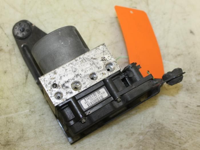 ABS Pomp Renault Megane Scenic O135296, Auto-onderdelen, Remmen en Aandrijving