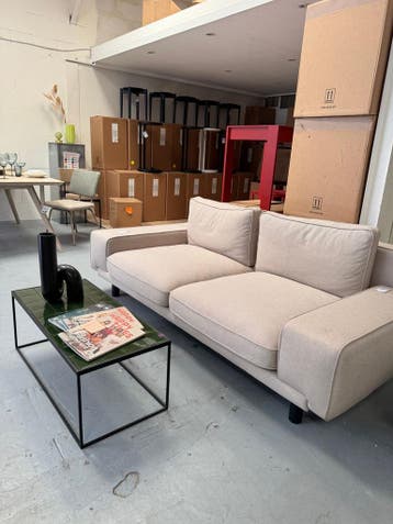 FEST Amsterdam Fest Leo Bank Beige - 2-Zitszetel, Huis en Inrichting, Zetels | Zetels, Overige materialen, Zo goed als nieuw, 200 tot 250 cm