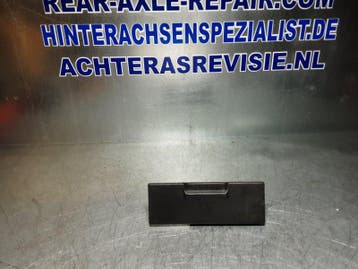 Asbak van een Opel Monza, Senator A2. (Interieur), Verzenden