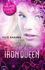 The Iron Queen (The Iron Fey, Book 3) 9780778304791, Verzenden, Zo goed als nieuw, Julie Kagawa