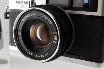 Olympus 35 DC with F.Zuiko 1,7/40mm + filter Meetzoeker, Nieuw