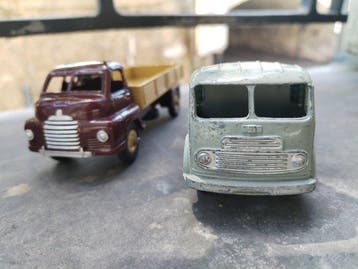 Dinky Toys 1:43 - Camion miniature (2) - camion plateau et, Nieuw