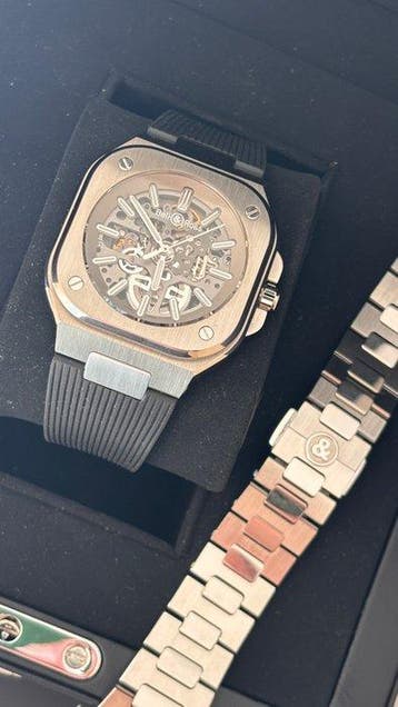 Bell & Ross - BR 05 - Sans prix de réserve - Unisexe - 2020, Handtassen en Accessoires, Horloges | Heren, Nieuw