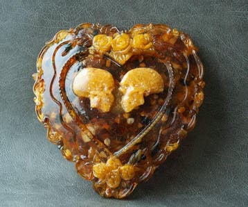 Wandkunst Hart-schedel-beeldje - Baltisch Amber - Barnsteen