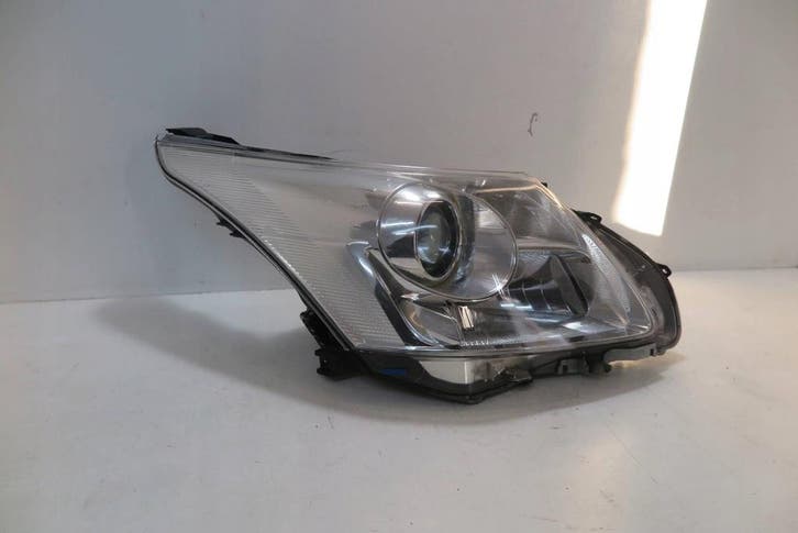 Rechter voorlamp Toyota Avensis T27, Autos : Pièces & Accessoires, Éclairage, Envoi