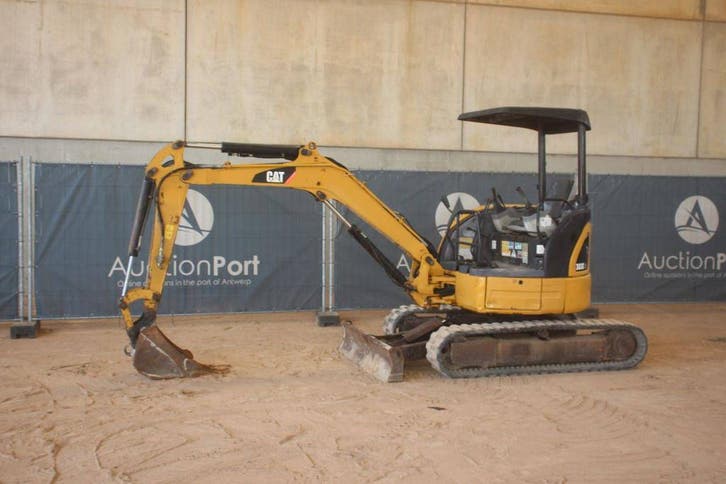 Veiling: Minigraver Caterpillar 303C Diesel 18.5kW 2011, Articles professionnels, Machines & Construction | Grues & Excavatrices