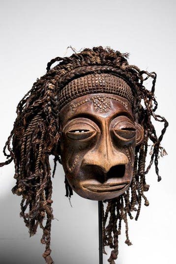 Masker - Pwevo Vrouwelijk ideaal Chokwe - Angola