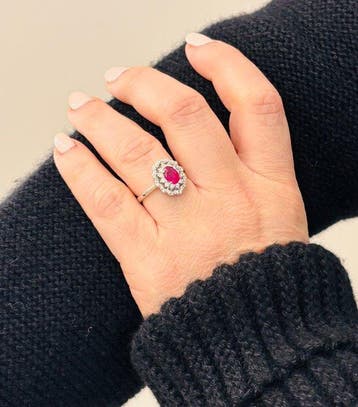 Ring - 18 karaat Witgoud - 1.77ct. tw. Robijn - Diamant