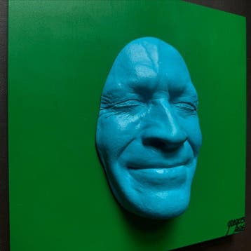 gregos - Blue light smile on green background