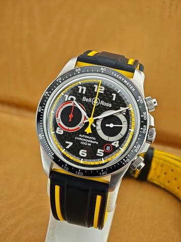 Bell & Ross - BR V2-94 R.S.18 Limited Edition Chronograph -, Handtassen en Accessoires, Horloges | Heren, Nieuw
