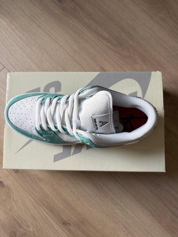 Nike SB - Dunk Low - Sneakers - Maat: EU 42 - Nieuw met tags