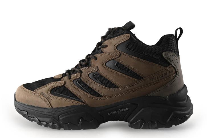Skechers Sneakers in maat 42 Bruin, Kleding | Heren, Schoenen, Bruin, Zo goed als nieuw, Sneakers, Verzenden