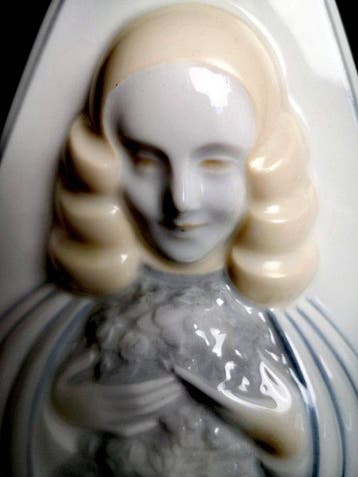 sculptuur, Les Élégantes aux Fleurs - 14 cm - Auguste