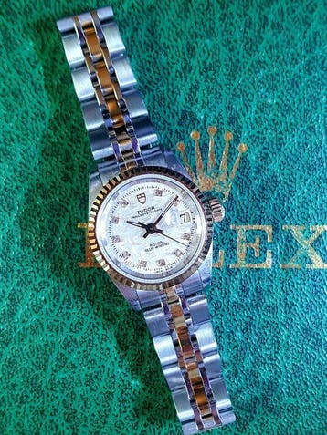 Tudor - Princess Date - SILVER DIAMOND LINEN DIAL - Zonder