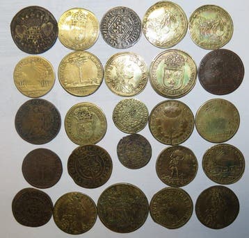 Frankrijk. Lot de 25 jetons anciens, principalement royaux –