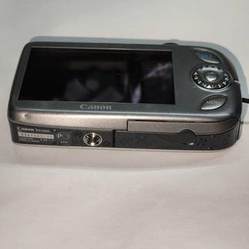 Canon IXUS 110 IS Appareil photo numérique