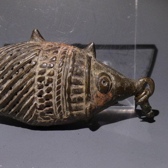 Conteneur à poisson Dokra - Laiton - Inde - XIXe – début du, Antiquités & Art, Art | Art non-occidental