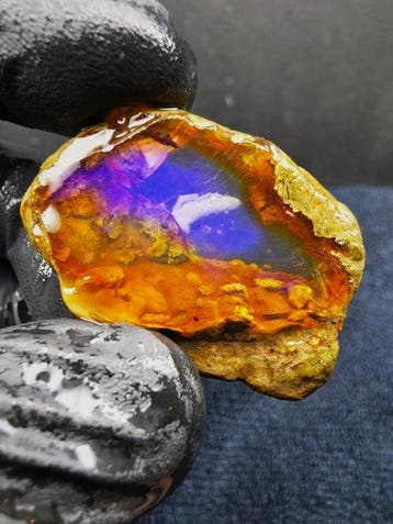 67cts Crystal Opal Specimen Ruw- 13,6 g