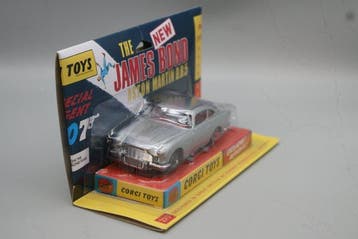 Corgi 1:43 - Modelauto - 1960s Corgi Toys James Bond DB5 in, Nieuw