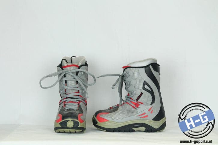 Deeluxe - 25MP/39EU, Sport en Fitness, Snowboarden, Verzenden