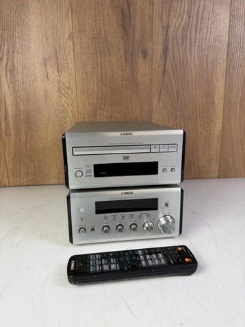 Yamaha - RX-E810 Solid state stereo receiver, DVD-E810 DVD /, Audio, Tv en Foto, Nieuw