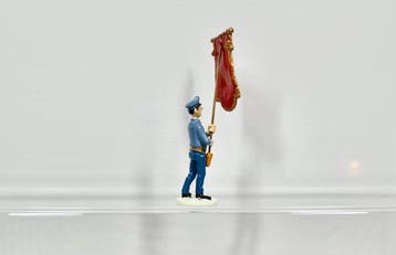 Pixi 46513 - Tintin - Figurine Porte-drapeau Harmonie de