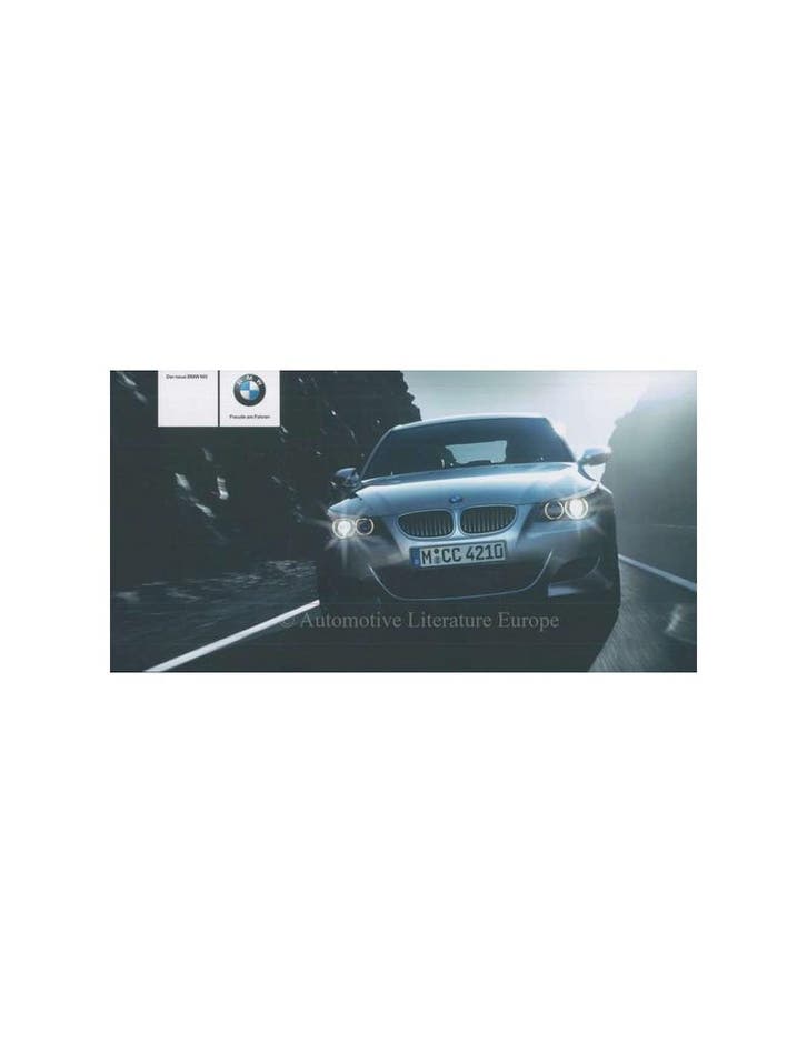 2004 BMW M5 BROCHURE DUITS, Boeken, Auto's | Folders en Tijdschriften, Ophalen of Verzenden