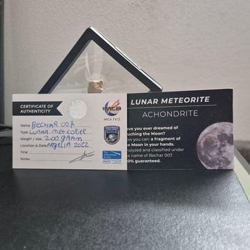 Grand Bechar 007 météorite lunaire Météorite dAchondrite -