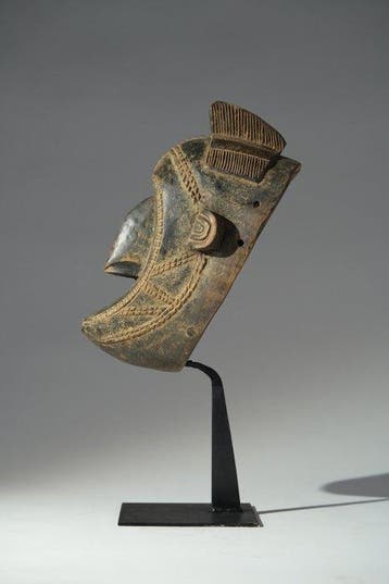 Een houten masker - Nimba - Guinee (Zonder minimumprijs)