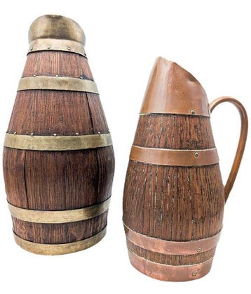 Pichet - Chêne - Deux pichets à cidre/vin en bois et laiton, Antiquités & Art