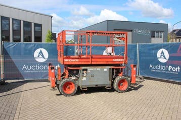 Veiling: Schaarhoogwerker SkyJack SJ6826RT Diesel 10m 2018, Ophalen