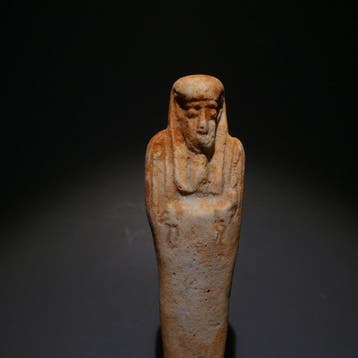 Oud-Egyptisch Faience Shabti. 9,5 cm hoog. 30e dynastie,