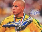 Brasil - Ronaldo Nazario - Gesigneerde foto 28x35 cm - met
