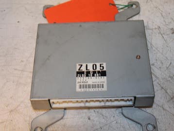 Computer Motormanagement Mazda 323F O137991, Nieuw
