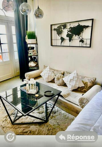 Appartement aan Avenue de la Jonction, Saint-Gilles